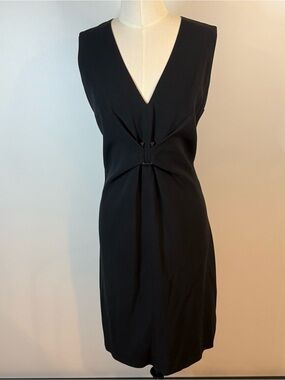 Georges rech  Paris Classic Black V-Neck Sleeveless Dress